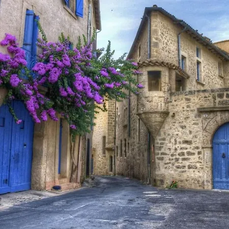 Cote Cour: Charming 3-star In * Beziers