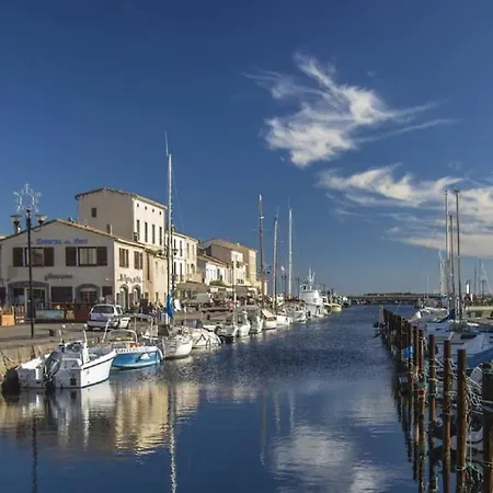 Apartment Cote Cour: Charming 3-star In *