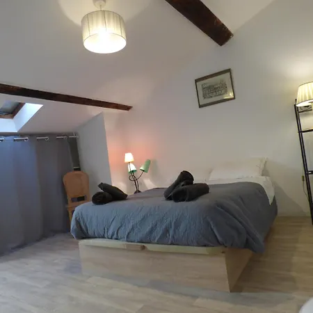 Apartment Cote Cour: Charming 3-star In