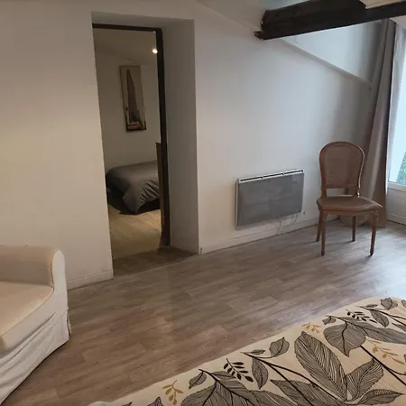 Apartment Cote Cour: Charming 3-star In