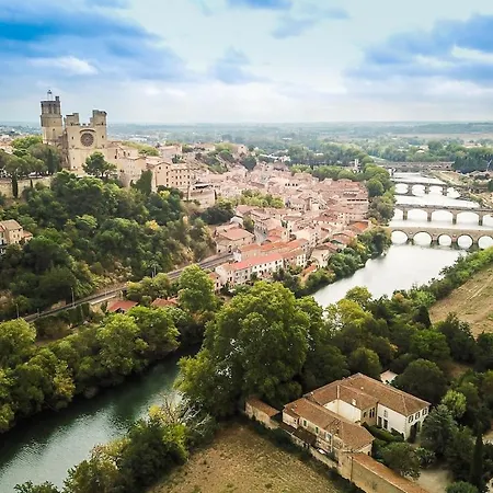 Cote Cour: Charming 3-star In *